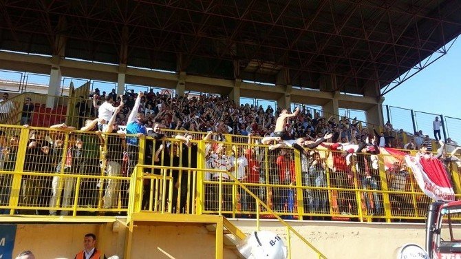 Ümraniyespor Ptt 1. Lig’de