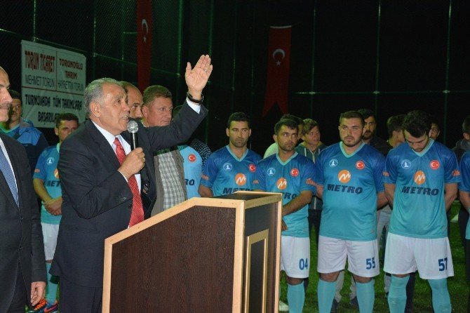 Bafra’da 1. Çeltik Halı Saha Turnuvası Başladı
