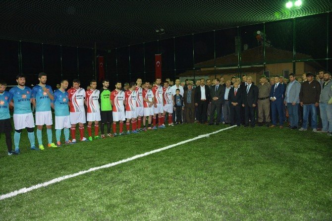 Bafra’da 1. Çeltik Halı Saha Turnuvası Başladı