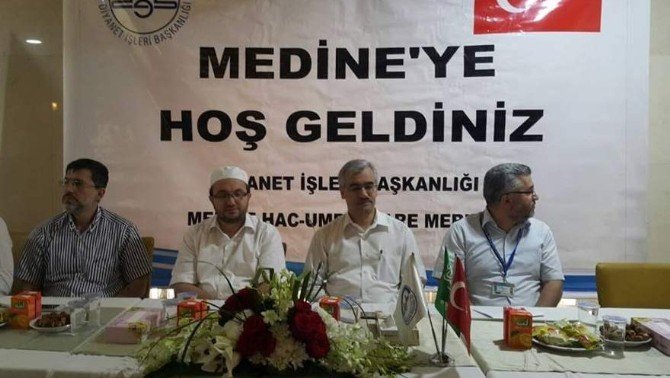 Medine’de Kutlu Doğum Coşkusu