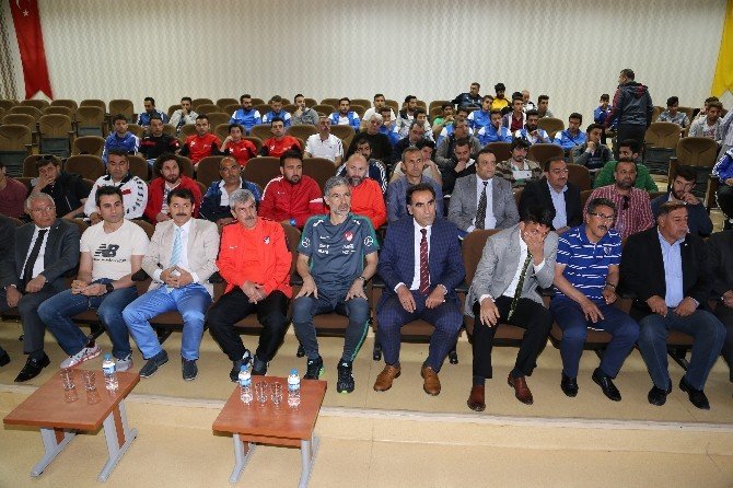 Milli Takımlar Kaleci Departmanı Sorumlusu Boğuşlu Malatya’da Seminer Verdi