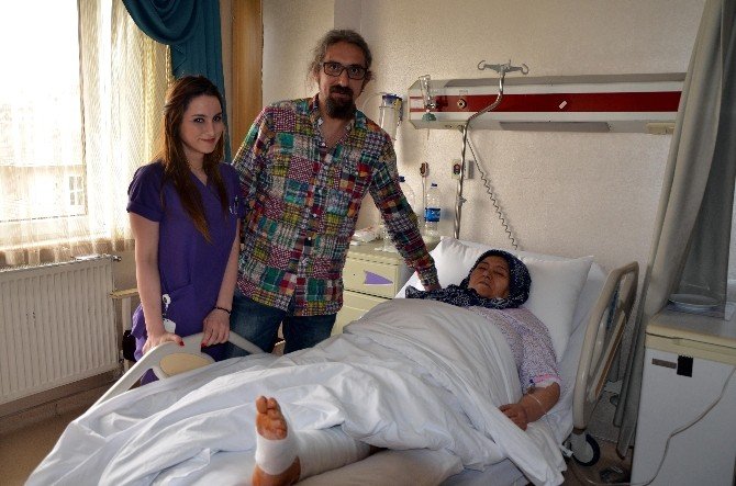 65 Yaşındaki Hastaya Ayak Bilek Protezi Takıldı