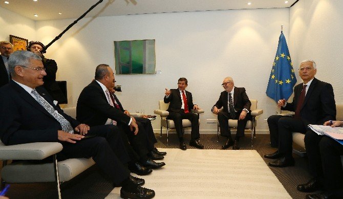 Başbakan Davutoğlu, Akpm Başkanı Agramunt’la Görüştü