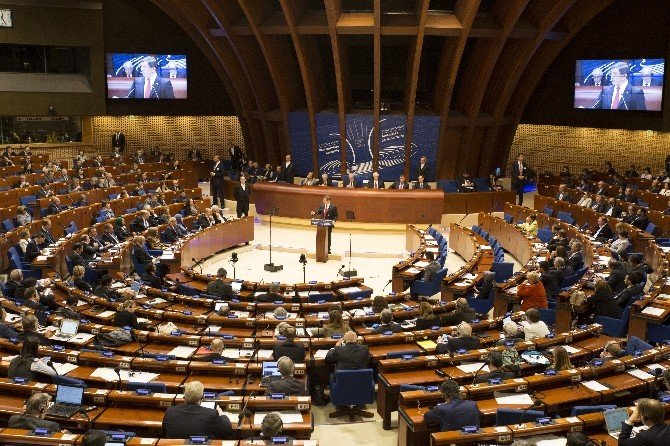 Davutoğlu Akpm Genel Kurulu’na Hitap Etti