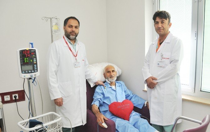 78 Yaşında Kalp Kapağı Değişti