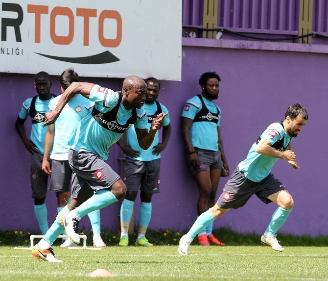 Osmanlıspor Tek Eksikle Çalıştı