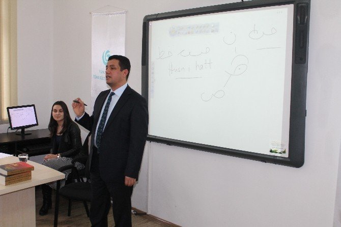 Tiflis’te “Hat Sanatı” Söyleşisi