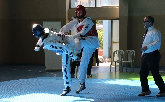 Kbü’de Üniversiteler Arası Türkiye Taekwondo Şampiyonası Başladı