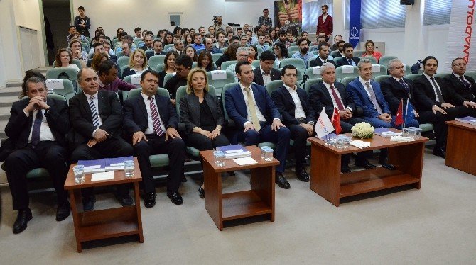 Anadolu Üniversitesi Eskişehir’de Sivil Havacılığa Yön Veriyor