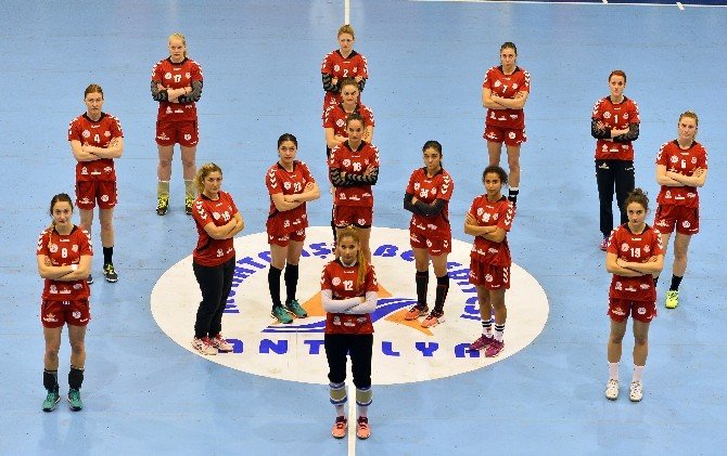 Muratpaşa Seriye İyi Başladı