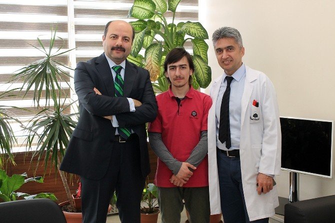 İhlas Koleji Öğrencisi İngilizce’de Türkiye İkincisi