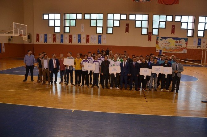 Kaymakamlık Voleybol Turnuvası Başladı