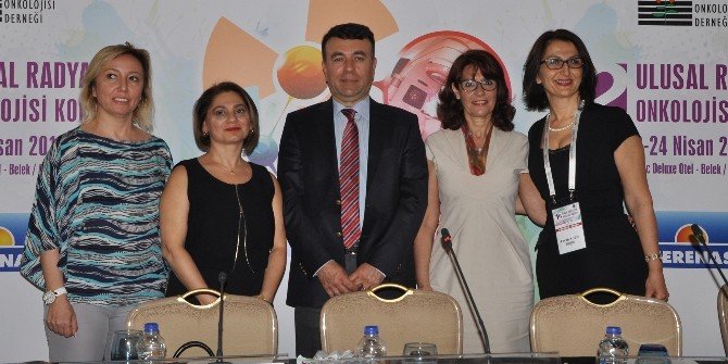 "Kanser Tedavisinde Sirke Suyu İçerek Boğazını Yakan Hasta Var"