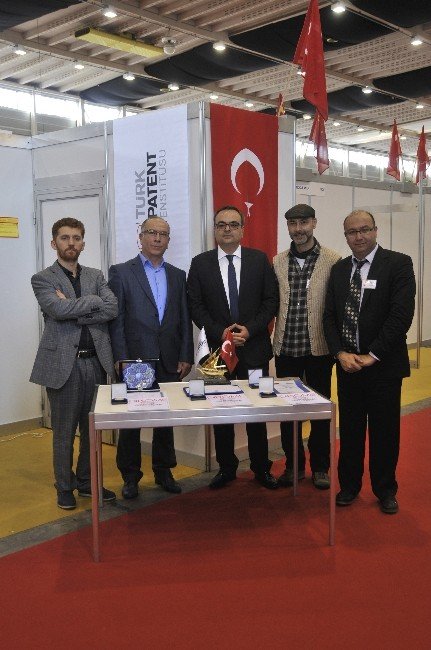 Türk Patentli Katlanabilir Ahşap Tuğla’ya Cenevre’de 3 Ödül