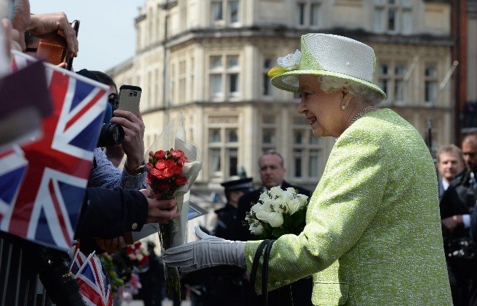 Kraliçe Elizabeth 90. Doğum Gününü Kutluyor