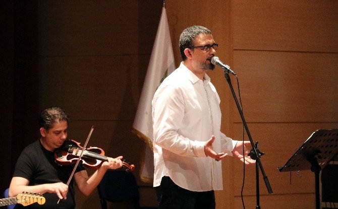 İbrahim Sadri Kbü’de Şiir Severleri Büyüledi
