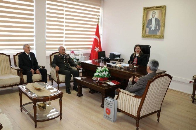 500 Bin Tl Değerindeki Mal Varlığını Tsk’ya Bağışladı