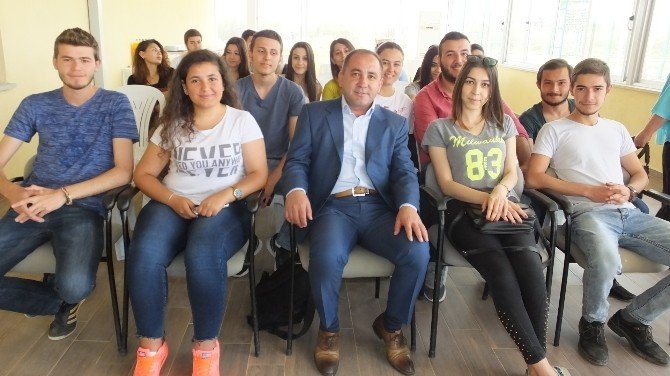 Burhaniye’de Sarıbaş Sevilen Öğretmen Oldu