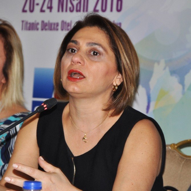 "Kanser Tedavisinde Sirke Suyu İçerek Boğazını Yakan Hasta Var"