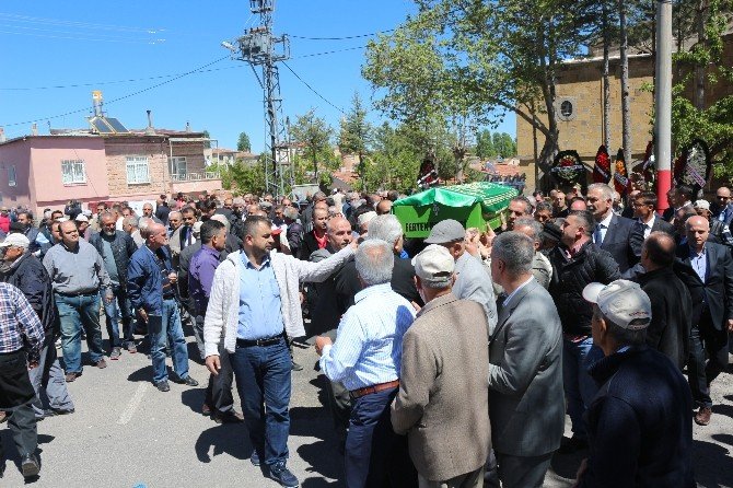 Ayhan Şahenk Vakfı Koordinatörü İkizoğlu Toprağa Verildi