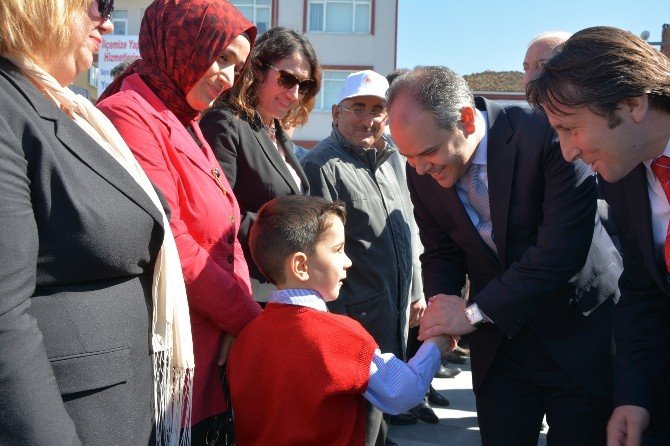 Bakan Kılıç: “Başkanlık Sistemiyle Türkiye’nin Önünün Açılacağına İnanıyoruz”
