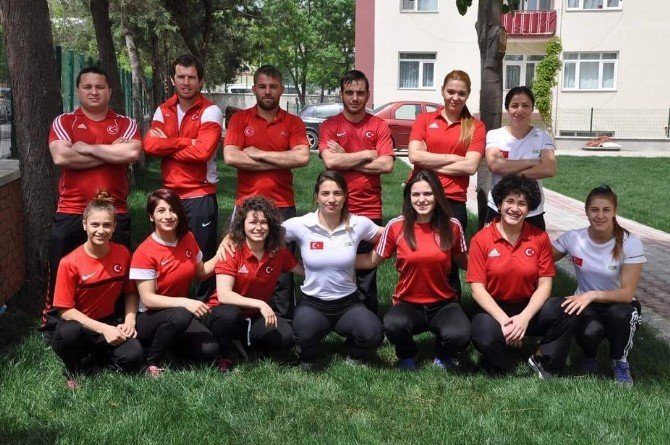 Çorlulu Güreşçiler Bükreş’te Ter Dökecek