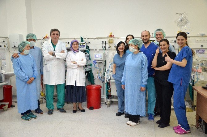 Bebebekleri İçin ‘Umut’la Beklerken ‘Can’ Dostu Oldular