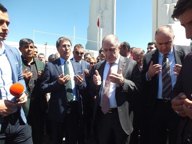 Özdağ: "Malazgirt’te İslam Ve Hıristiyanlık Karşılaştı"