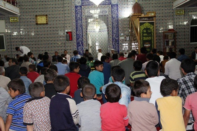 Eşme Köyü’nde Kutlu Doğum Programı
