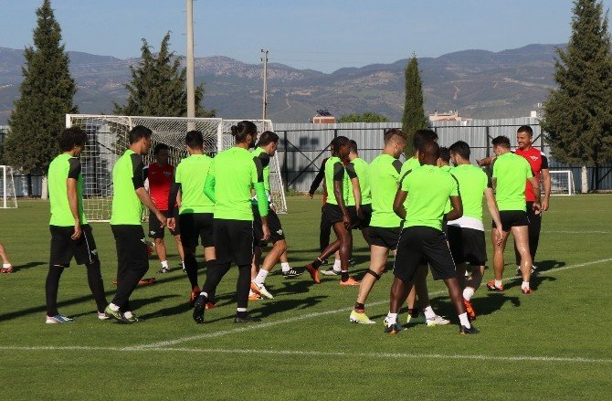 Akhisar Belediyespor, Beşiktaş Maçı Hazırlıklarını Tamamladı