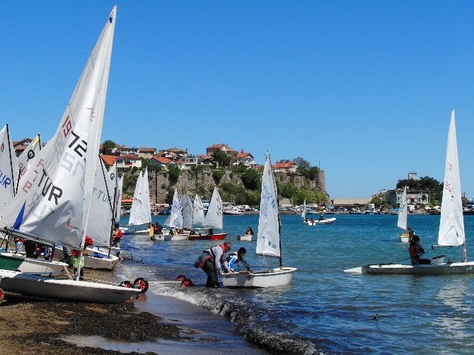 Yelken Yarışları Amasra’da Başladı