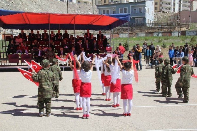 Bayburt’ta 23 Nisan Coşkusu