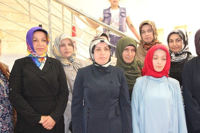 Ak Parti Bilecik İl Kadın Kollarından Azerbaycan’a Destek Çağrısı