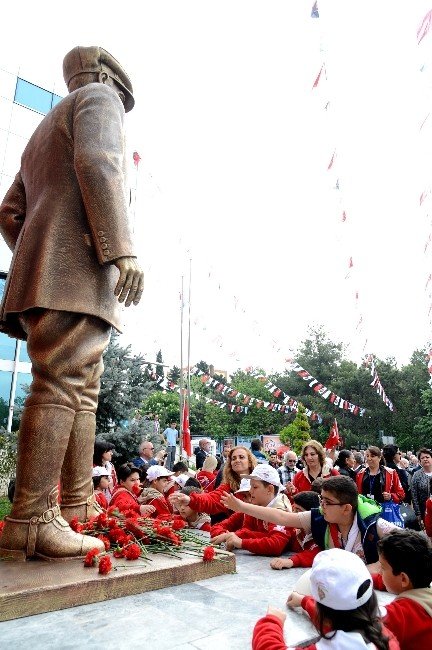 Yeni Atarük Anıtı’nın Açılışını Öğrenciler Yaptı