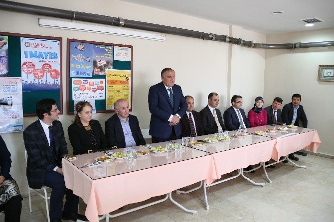 Bolu Belediye Başkanı Yılmaz Ebelerle Bir Araya Geldi