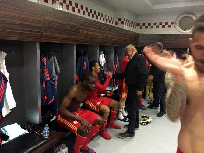 Kayserispor’da Galibiyet Sevinci