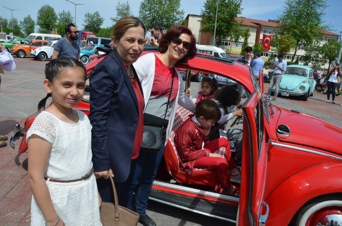 Woswosçular Otizme Dikkat Çekti