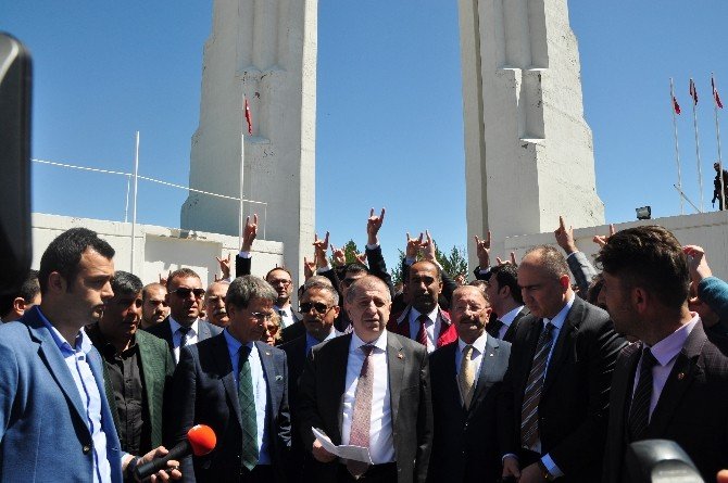 Mhp’li Özdağ Başkanlık Kapısını Açmak İçin Malazgirt’ten Seslendi