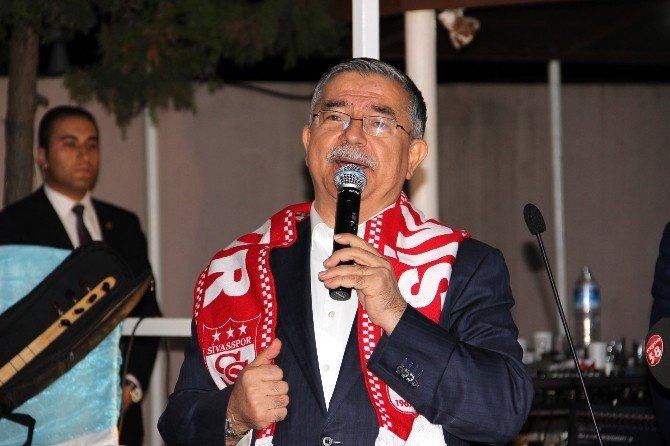 Milli Savunma Bakanı Yılmaz Yalova’da