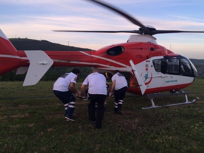 Tarlada Yaralanan Çiftçinin Yardımına Ambulans Helikopter Yetişti