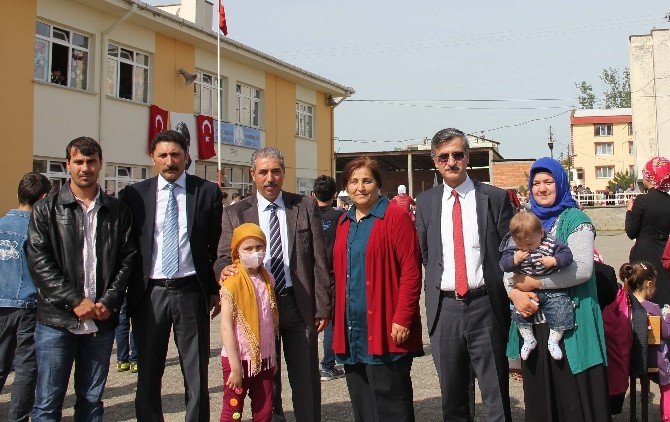 Kanser Hastası Leyla’nın ’23 Nisan’ Mutluluğu