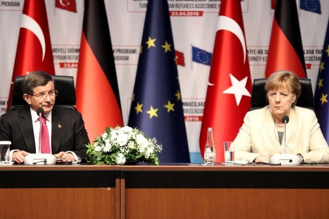 Başbakan Ahmet Davutoğlu: