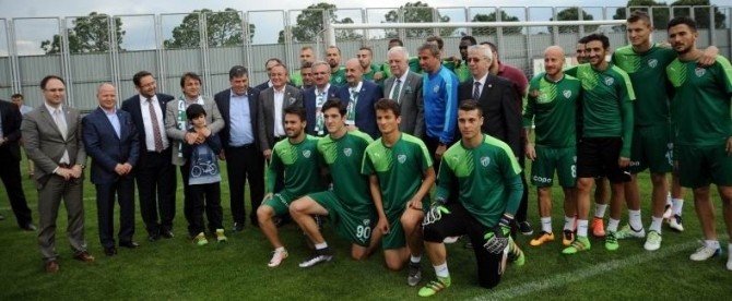 Bursaspor’da Serdar Aziz Yine Sakatlandı