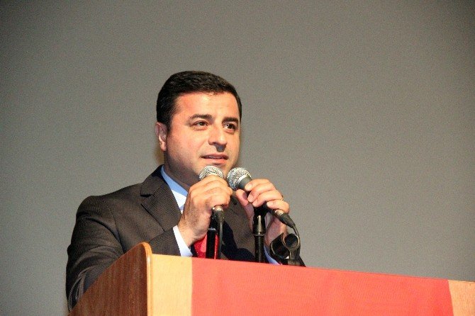 Demirtaş: "Kayyım Adı Altında Her Şeye El Koyuyorlar"
