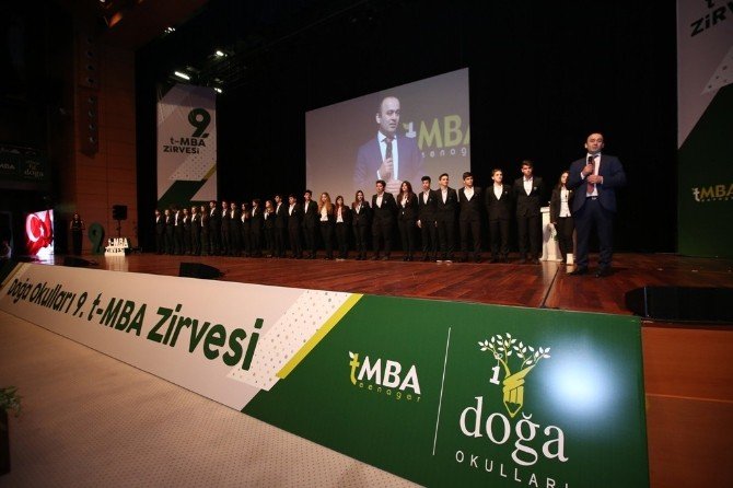 Doğa Okulları Öğrencileri İş Dünyasının Liderlerini Bir Araya Getirdi