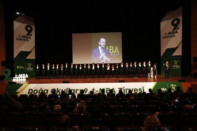 Doğa Okulları Öğrencileri İş Dünyasının Liderlerini Bir Araya Getirdi