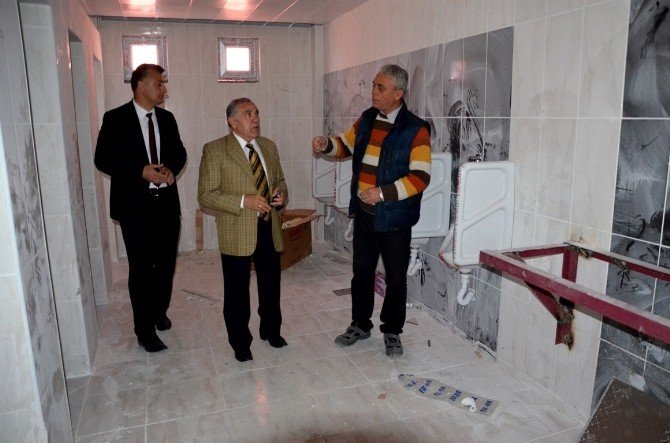 Kaymakam Arslan Okul İnşaatlarında İncelemelerde Bulundu