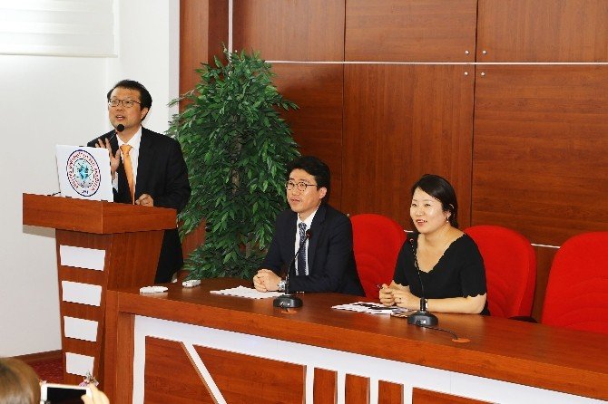 Erü’ De ‘Kore Günleri’ Semineri Düzenlendi