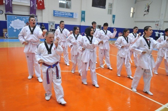 Özel Eğitim Kurumları Spor Şenlikleri’ni Renklendirdi