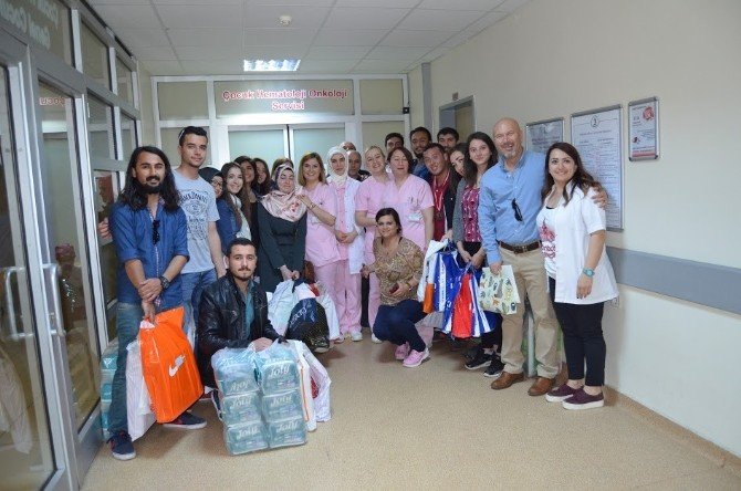 Çocuk Hastanesinde 23 Nisan Etkinliği